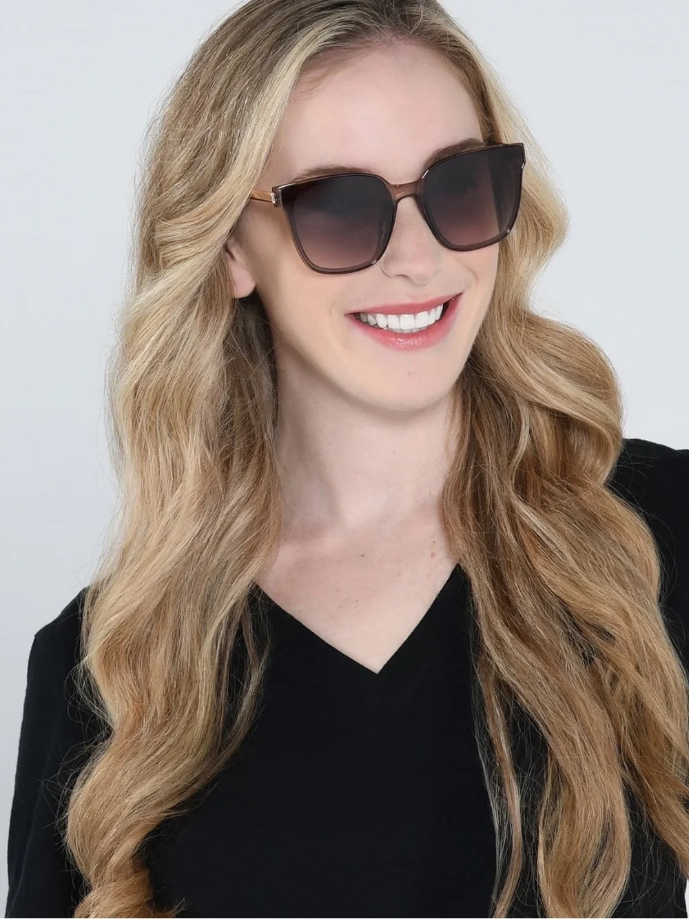 Foster Grant Women’s Rectangle Smoke Grey Fashion Sunglasses NWOT